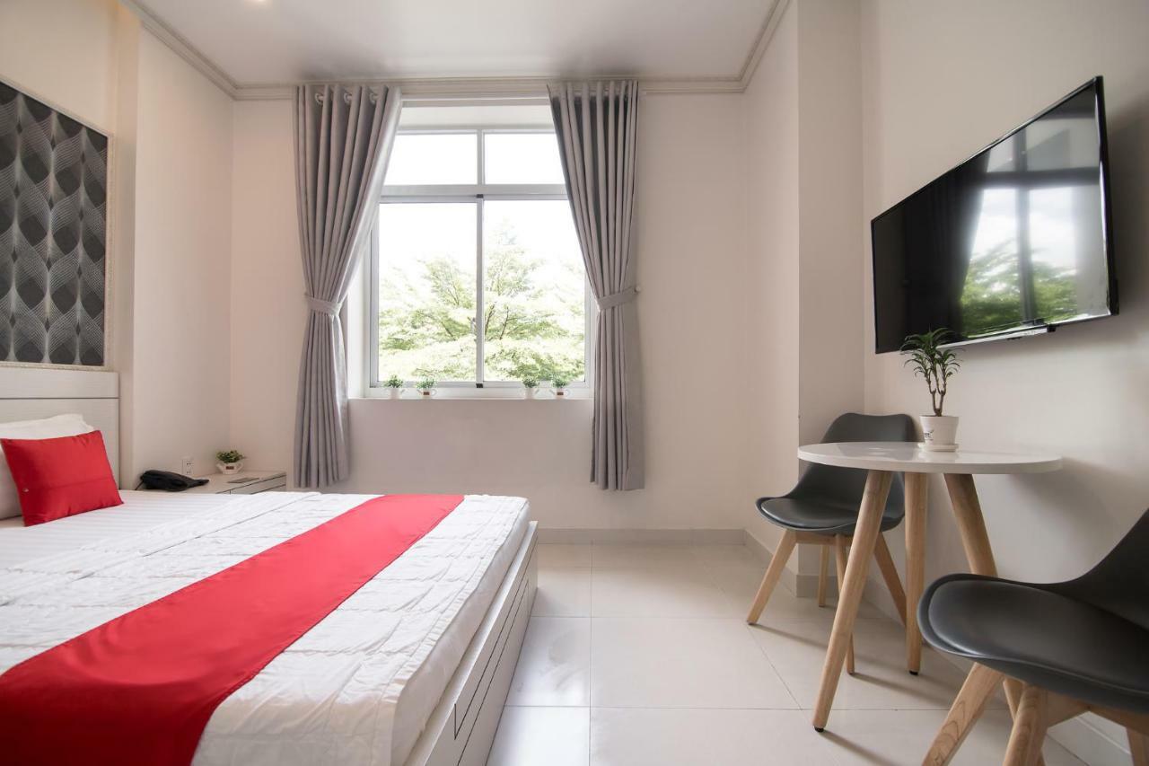 Bin Bin Hotel 4 - Near Sunrise City D7 โฮจิมินห์ซิตี้ ภายนอก รูปภาพ