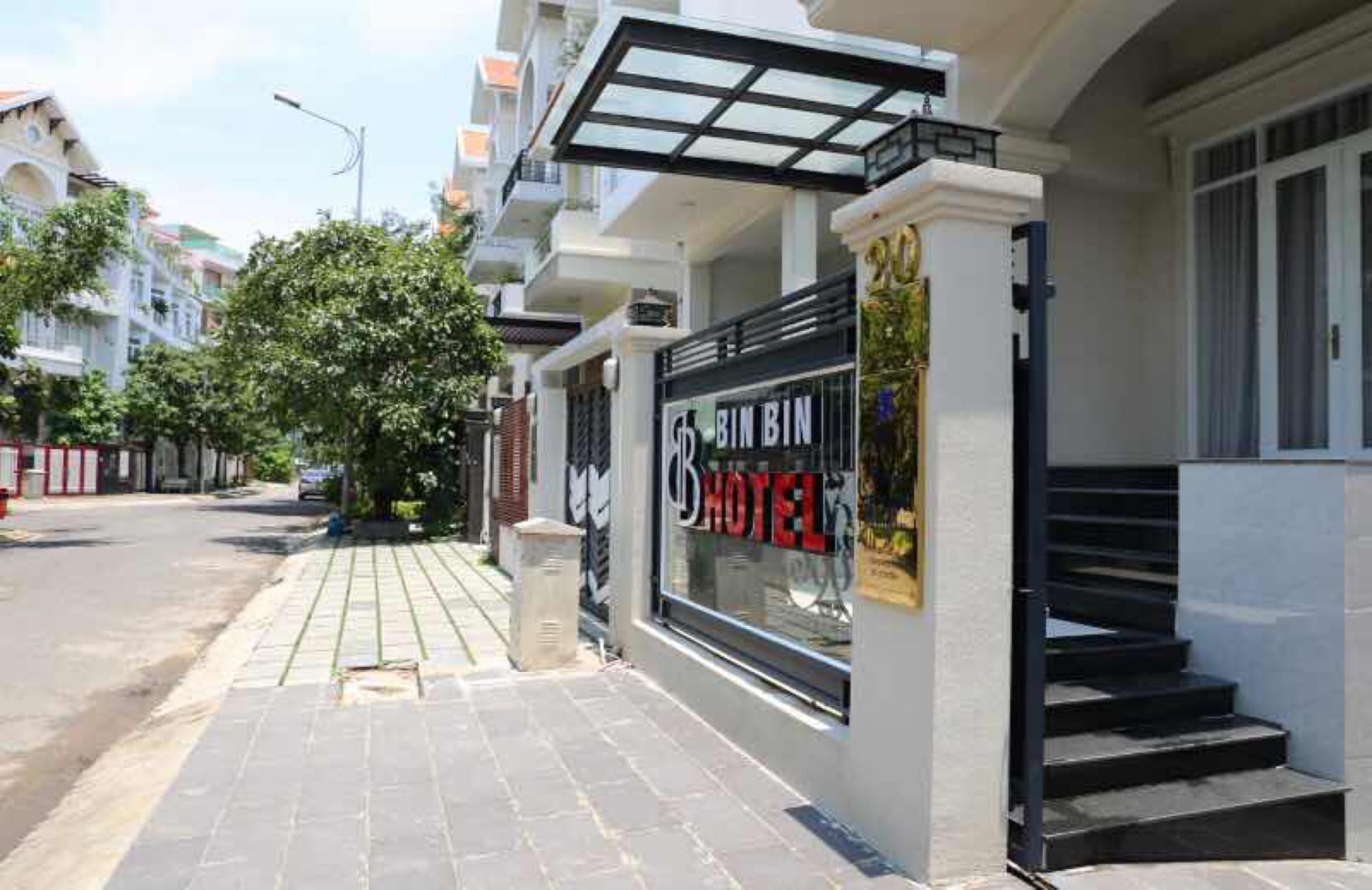 Bin Bin Hotel 4 - Near Sunrise City D7 โฮจิมินห์ซิตี้ ภายนอก รูปภาพ